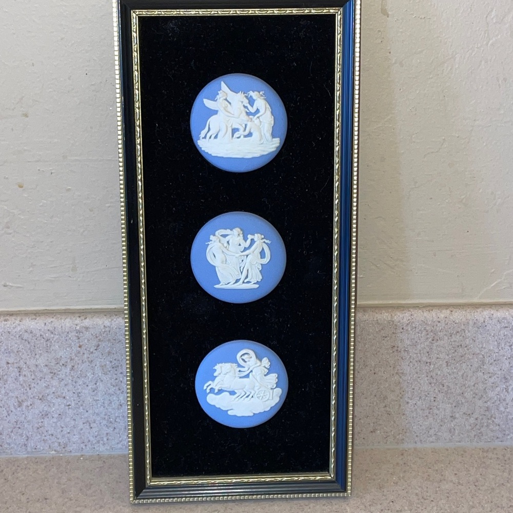 Wedgwood Blue Jasperware 3 Neoclassical Round Cameo Muses Gracias Aurora Plaque